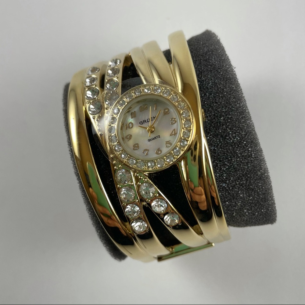 Good & Crystal Bangle Watch - Picture 5 of 5